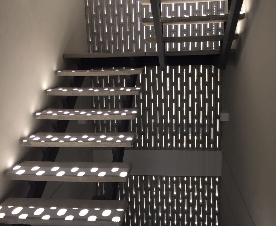 960